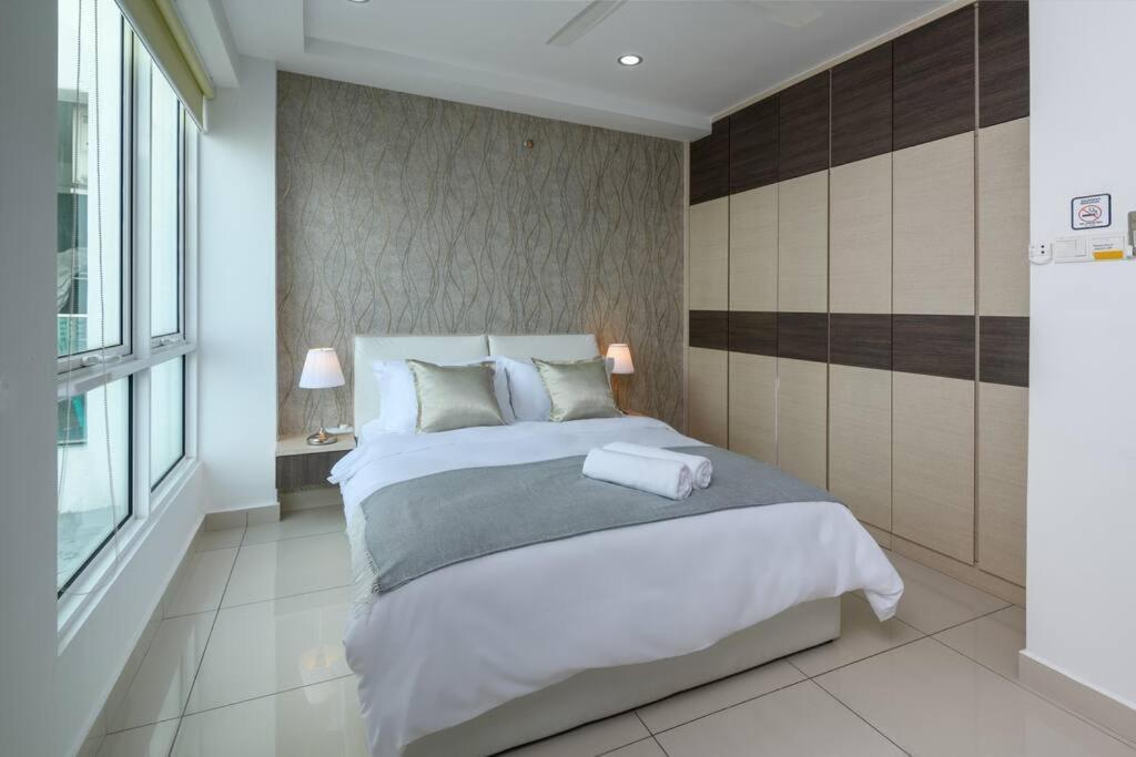 2R1B/Seaview Tropical /1~8Pax/Gurney Mansion One Apartment George Town Exterior photo